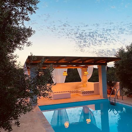 Вилла Traditional Trullo With Private Pool Near Остуни Экстерьер фото