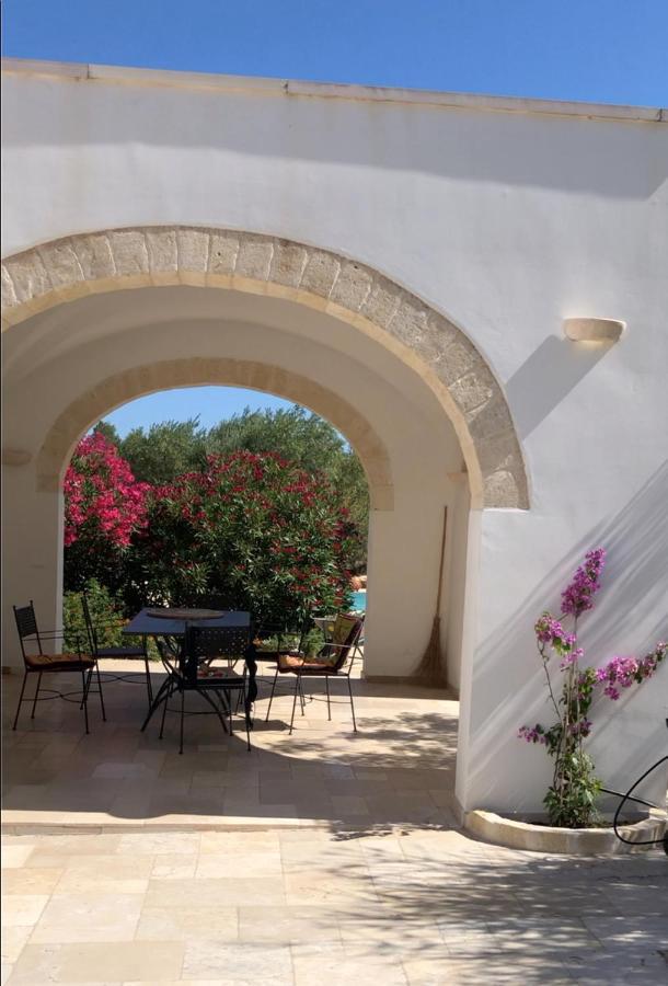 Вилла Traditional Trullo With Private Pool Near Остуни Экстерьер фото