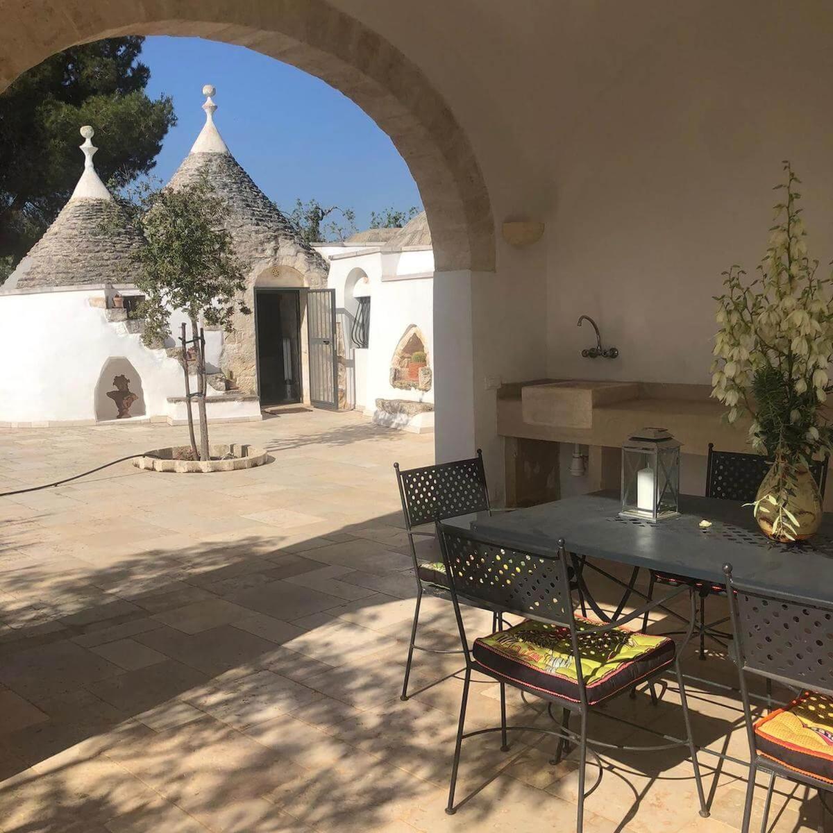 Вилла Traditional Trullo With Private Pool Near Остуни Экстерьер фото