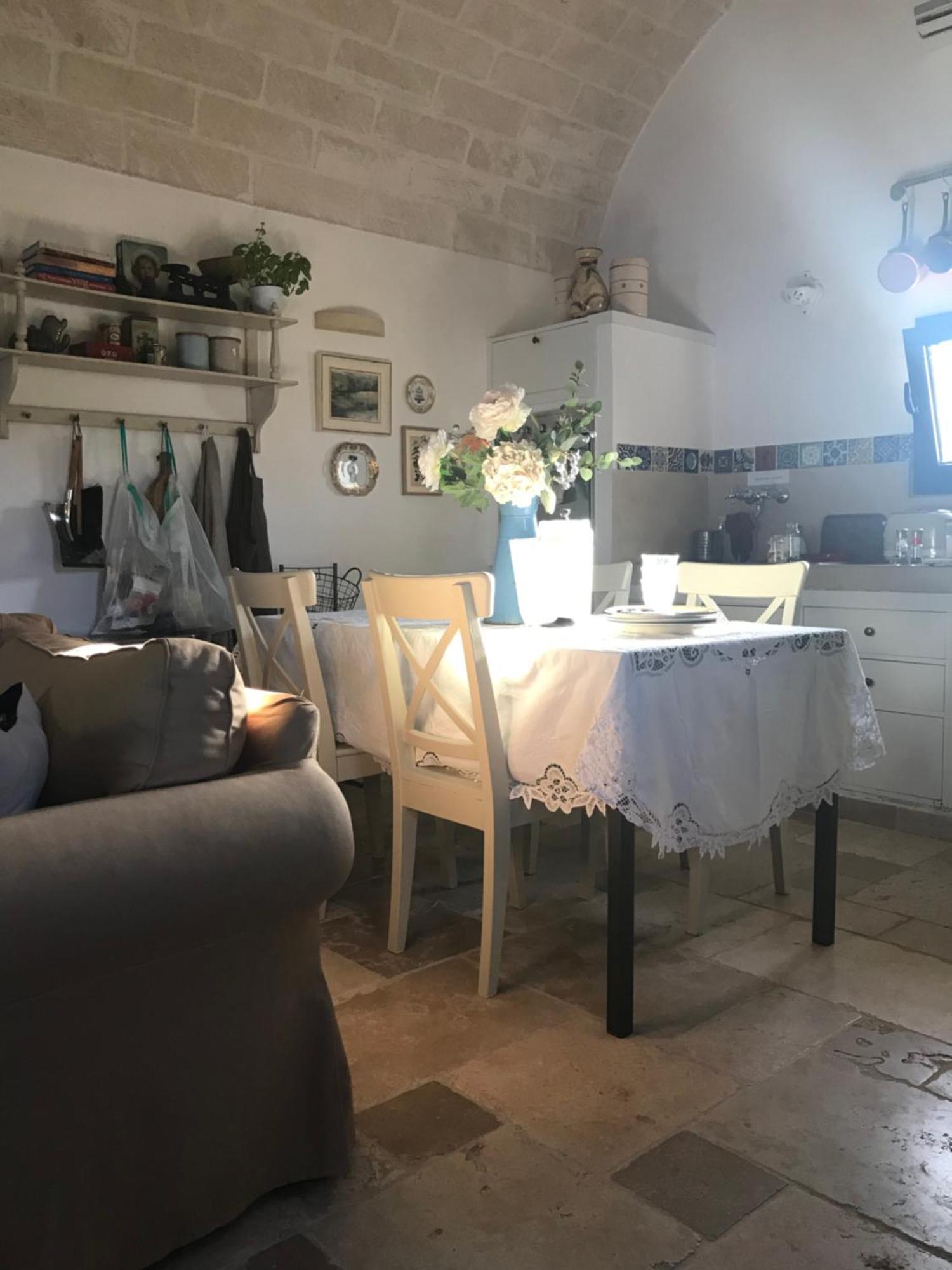 Вилла Traditional Trullo With Private Pool Near Остуни Экстерьер фото